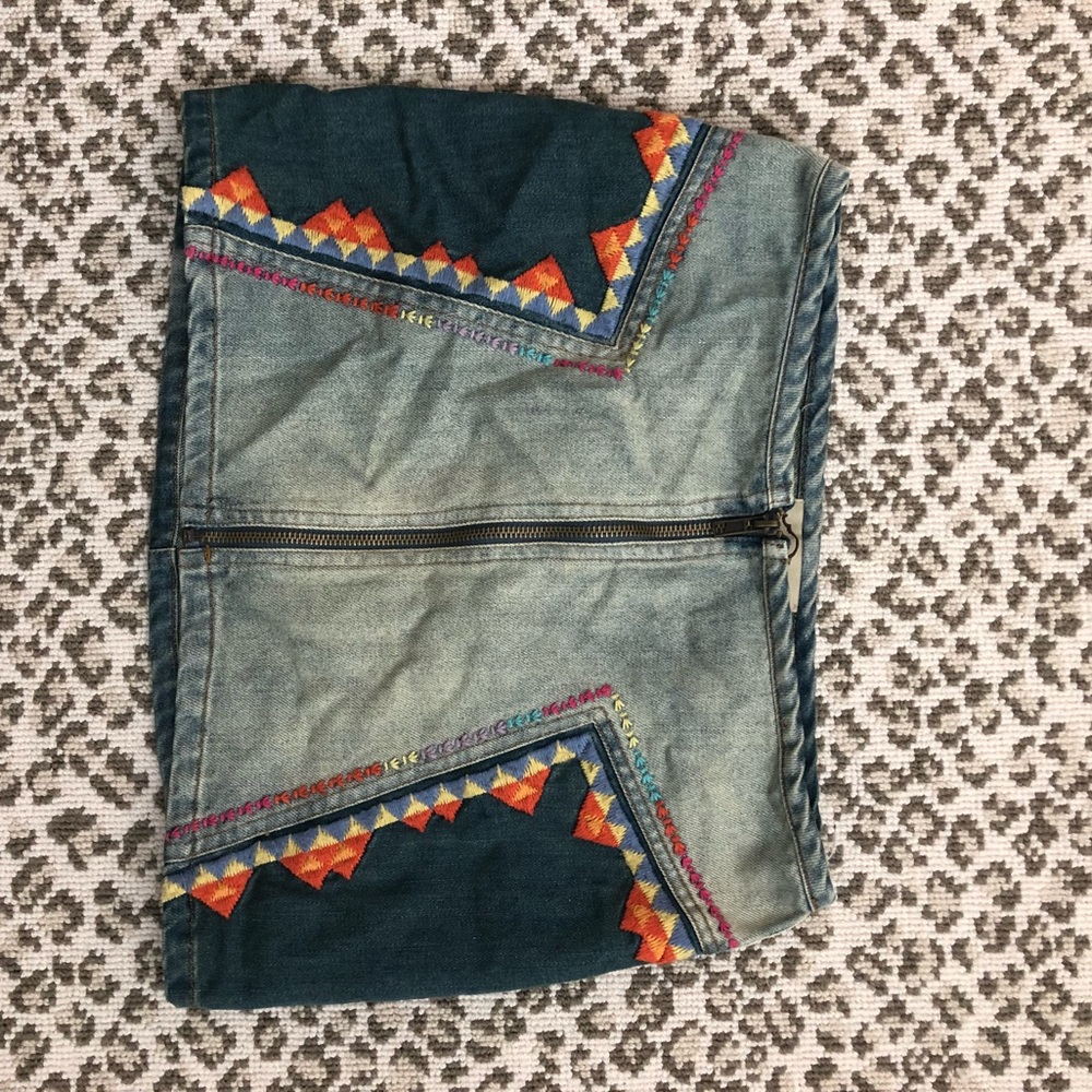 Zip Up mini skirt